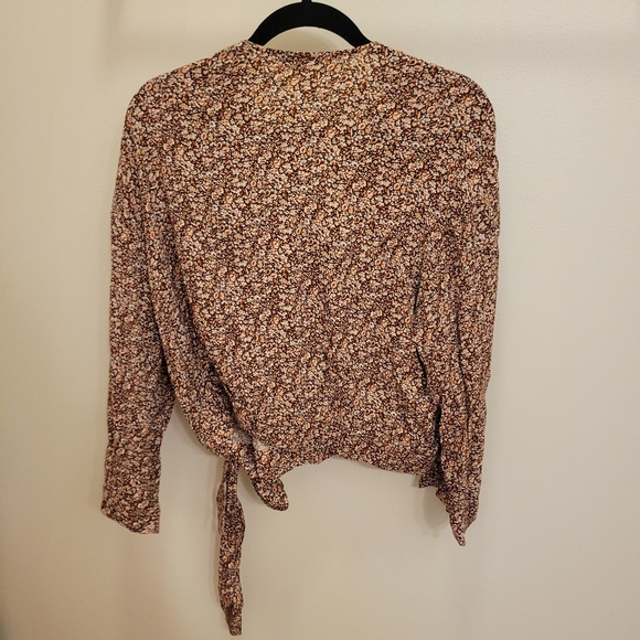 Madewell Tie Front Wrap Top - Picture 4 of 9